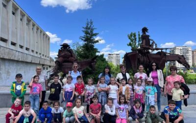 Децата от Четвърта група „Слънчице“ и 3-4 група „Буратино“ отидоха на екскурзия до град Габрово!